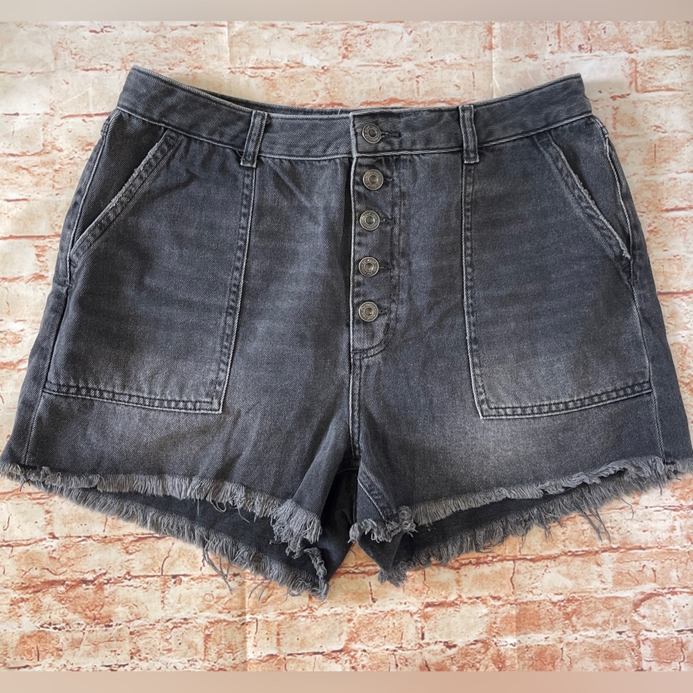 We the Free | Black Charcoal Raw Hem Jean Shorts